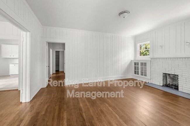 Building Photo - 1319 18th Way SW
