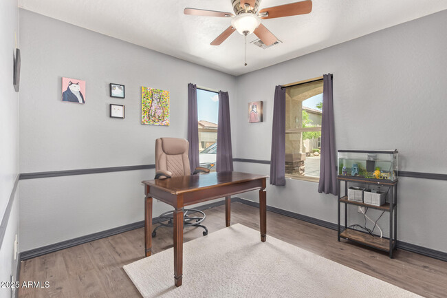 Building Photo - 9435 W Terri Lee Dr
