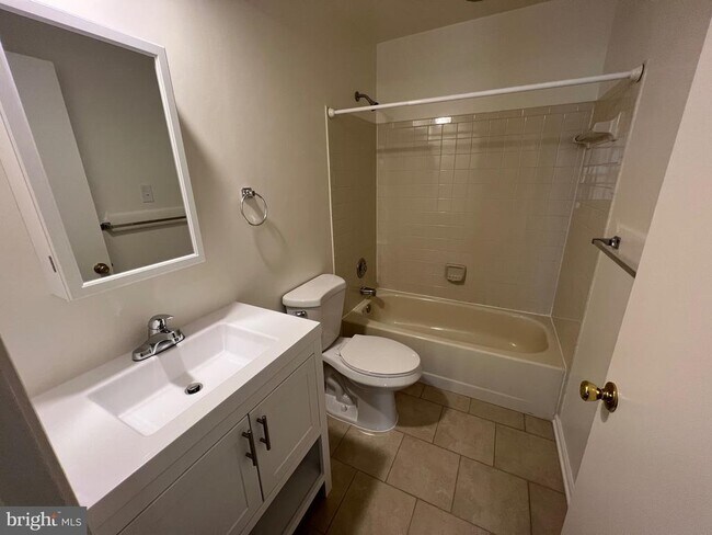 Building Photo - 11541 Brundidge Terrace