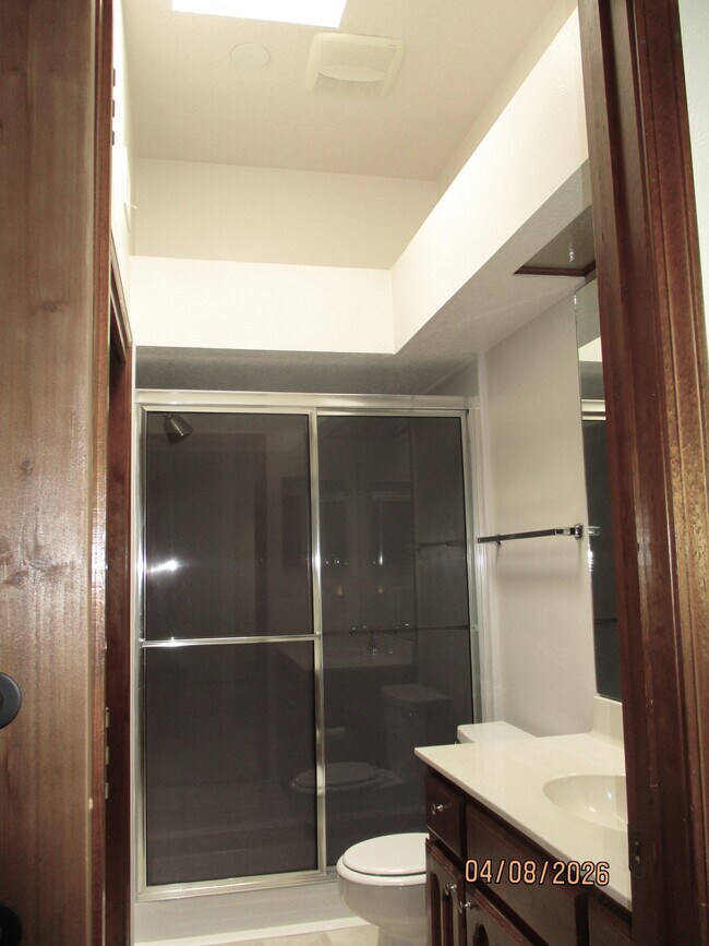 Building Photo - 10409 Camino Del Oso NE