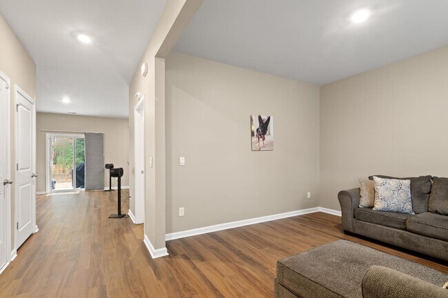 Building Photo - 103 Cardinal Flower Ct