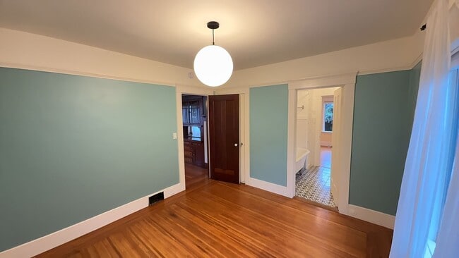 Building Photo - EPIC REA: Beautiful 2 Bed/2 Bath In the Heart of West Berkeley’s Poet’s Corner.