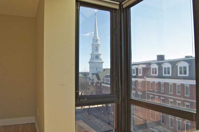 Building Photo - 55 Congress Street
