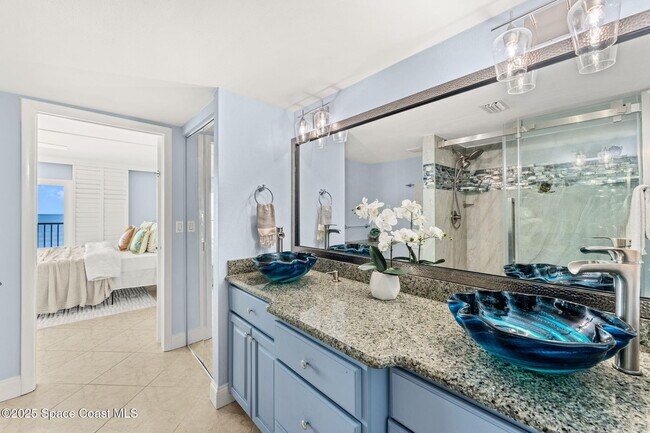 Building Photo - 1125 Jimmy Buffett Mem Hwy