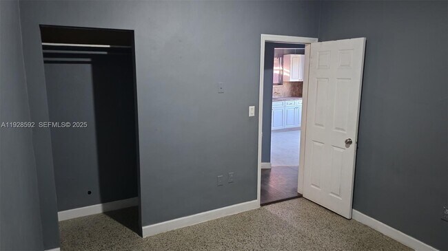 Building Photo - 3300 NW 23rd Ave