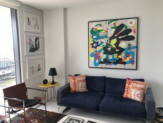 Building Photo - 31 SE 6th St