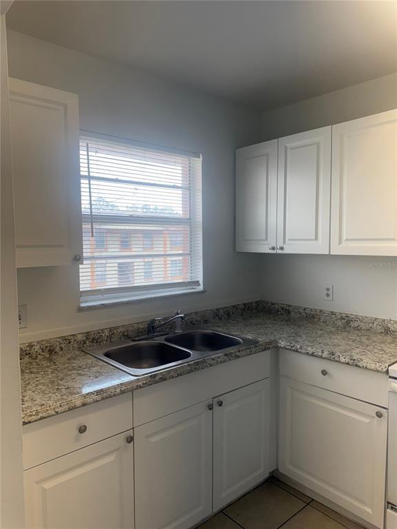 Building Photo - 1807 Michigan Ave