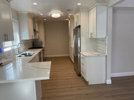 Building Photo - 5707 Melvin Ave