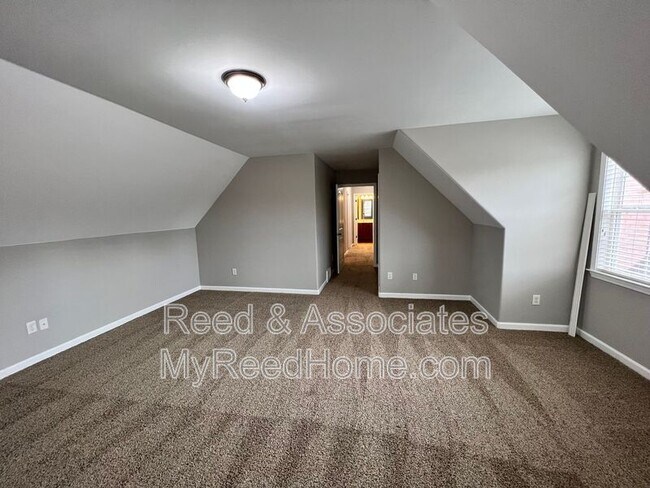 Building Photo - 137 W Porter Run Dr