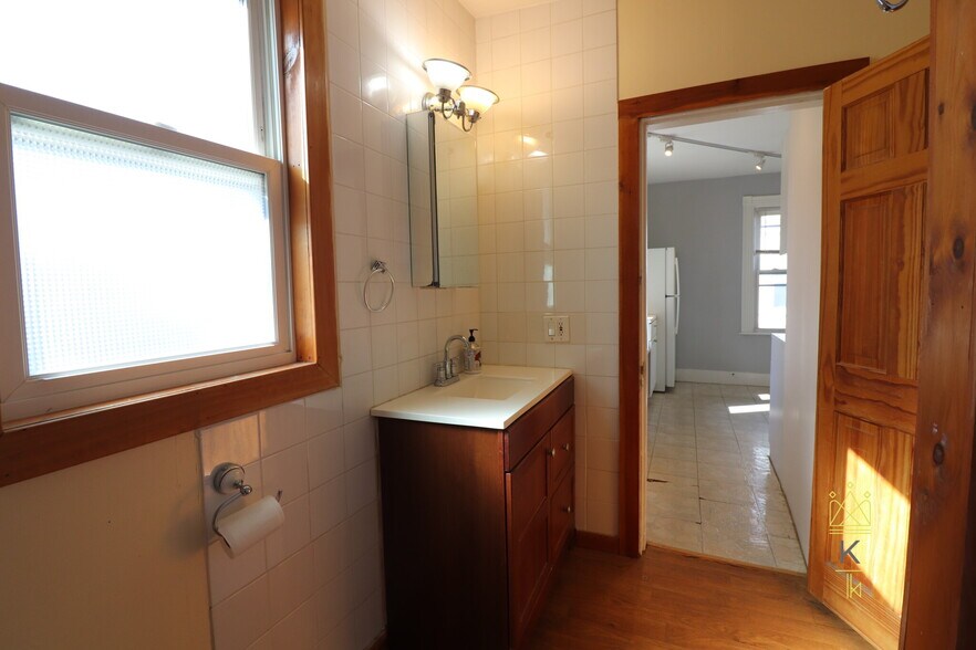 Building Photo - 21 Osborne Rd