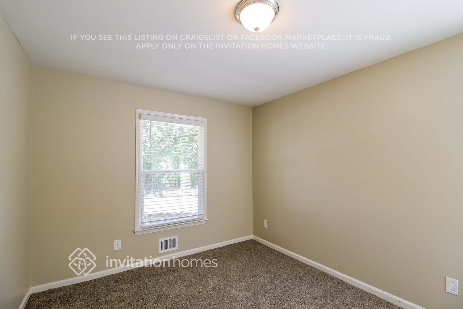 Building Photo - 3327 Salem E Dr SE