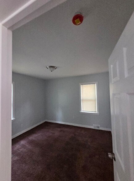 Building Photo - 16541 W Parkway St