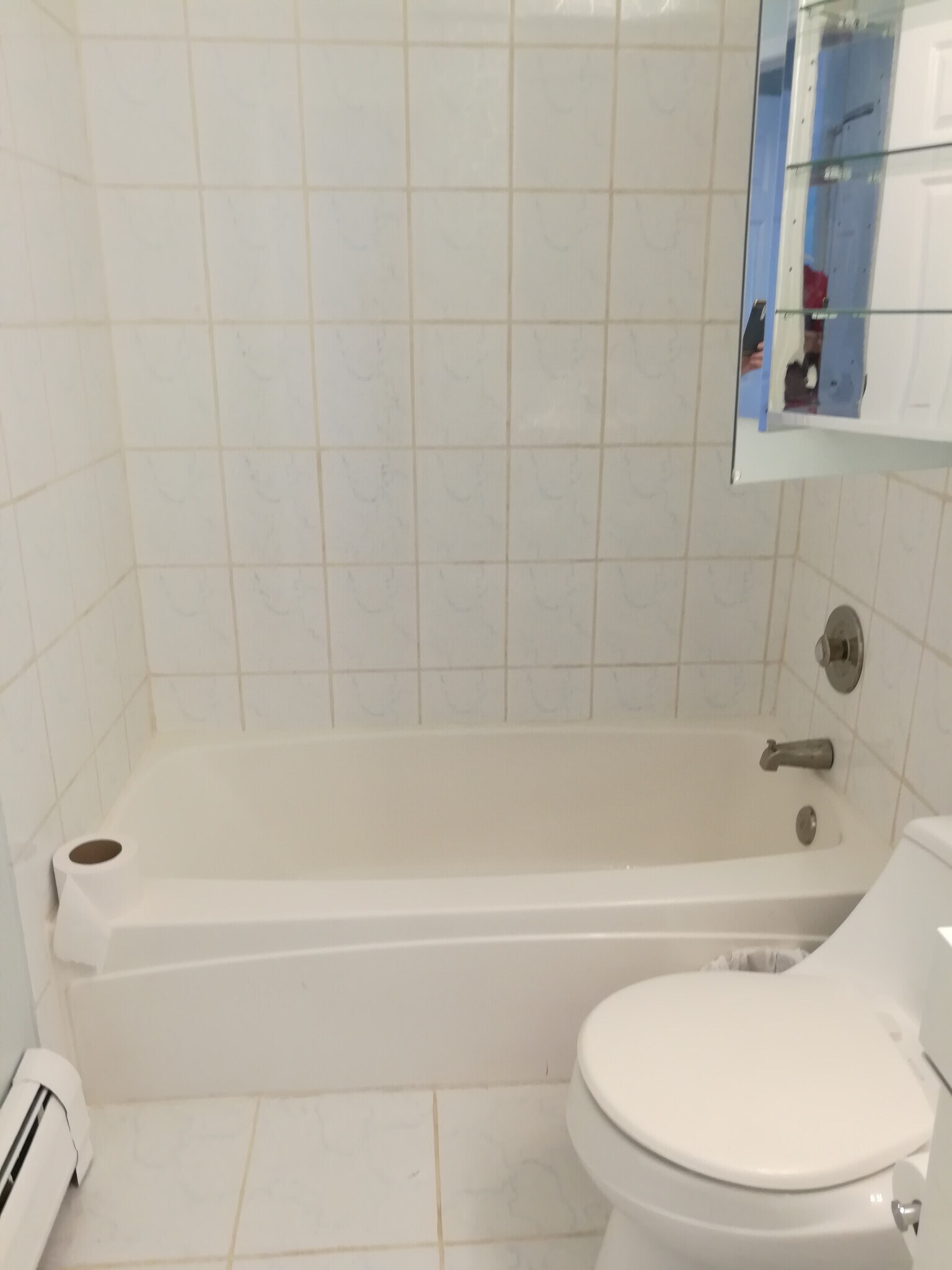 Building Photo - 5310 N Chester Ave