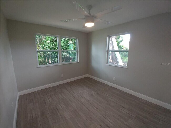 Building Photo - 4027 Condor Ln