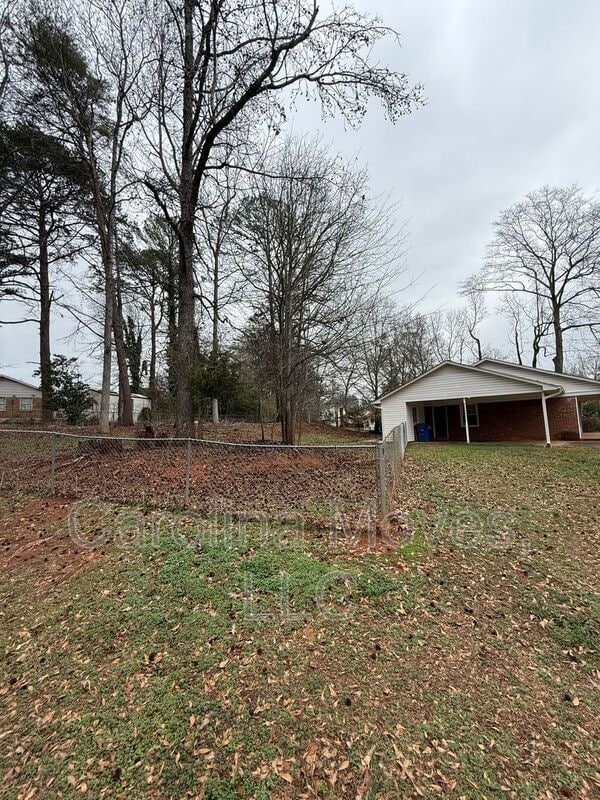 Building Photo - 11 Cooperfield Ave