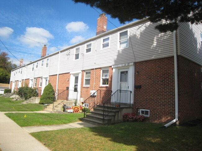 Building Photo - Pitman Gardens Apartments