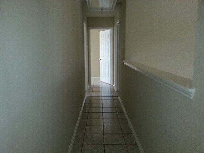 Building Photo - 6719 Lower Arrow Dr