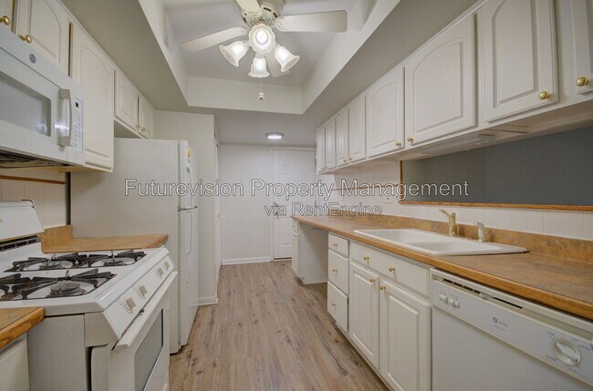 Building Photo - 4 Millstone Ct