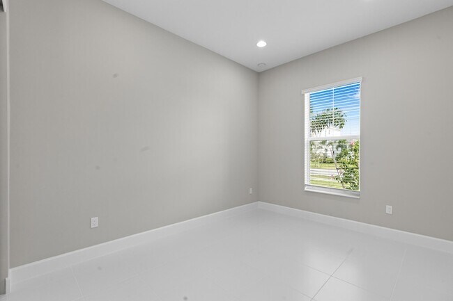 Building Photo - 5715 Bristlecone Cmns