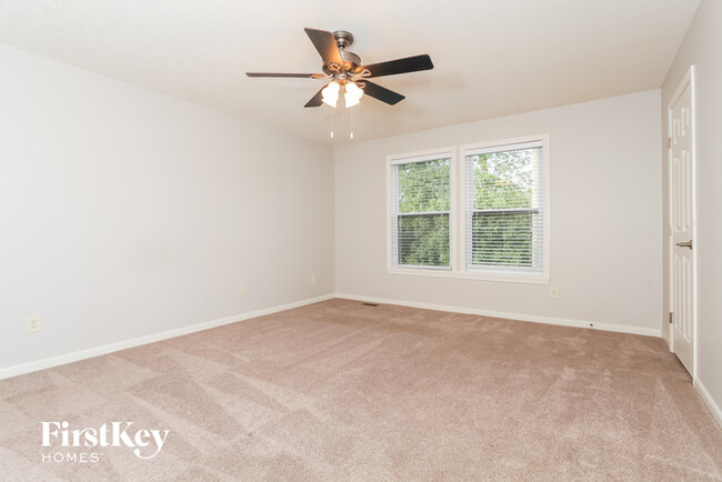 Building Photo - 20 Shady Creek Ln