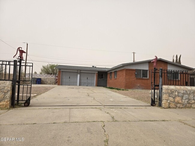 Building Photo - 10301 Bayo Ave