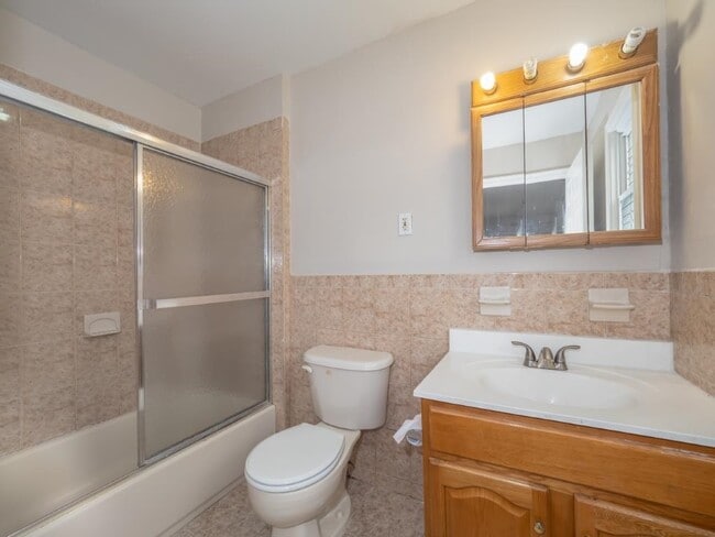 Building Photo - 355 West Side Ave