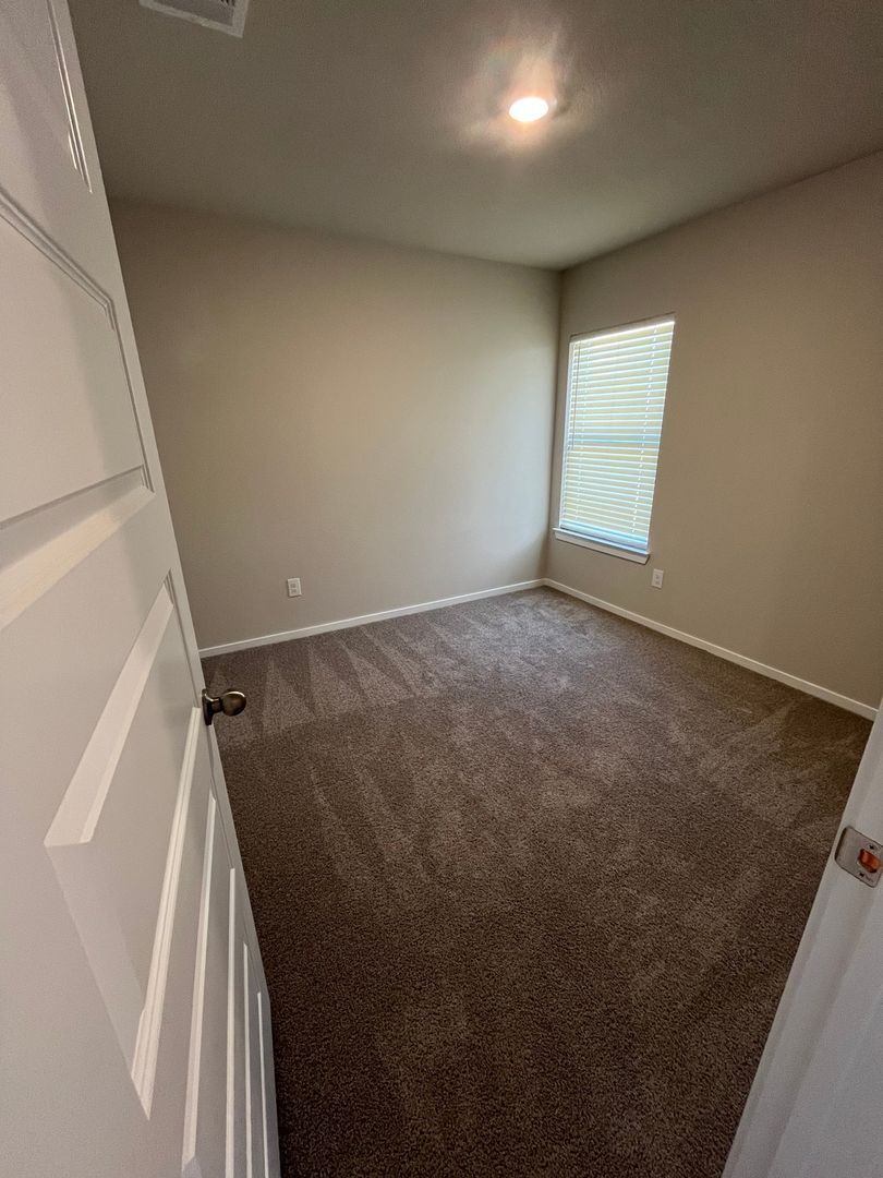 Building Photo - 25553 Blossom Ct