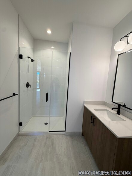 Building Photo - 199 Gardner St