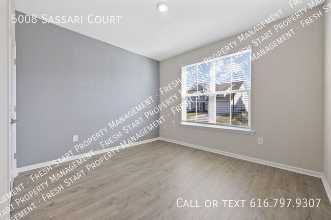 Building Photo - 5008 Sassari Ct