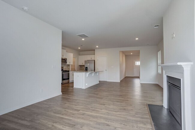 Building Photo - Modern 5-Bedroom Home Near Troutman – Show...