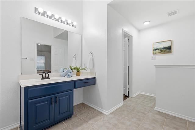 Building Photo - 2825 Saddlebred Trail
