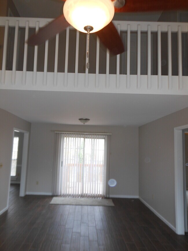 Building Photo - 4127 Lake Mist Dr NW