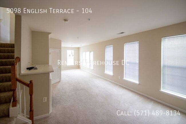 Building Photo - 5098 English Terrace
