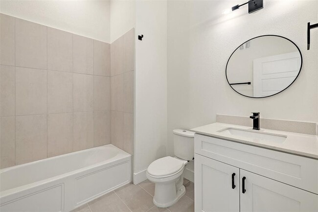 Building Photo - 1811 Webberville Rd