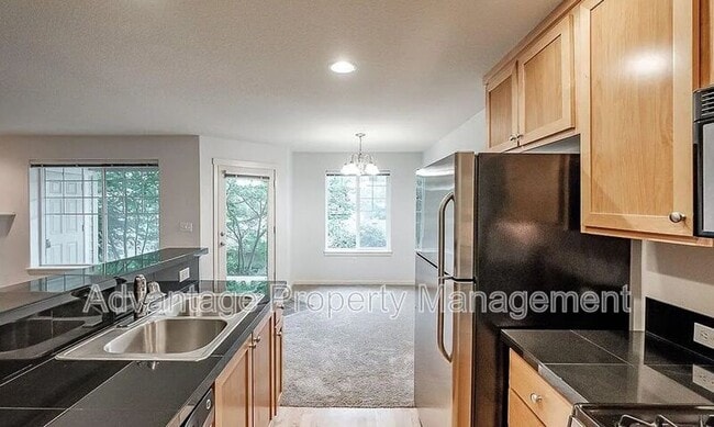 Building Photo - 6298 SW Grand Oaks Dr