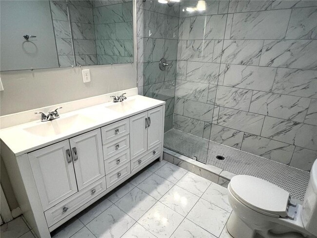 Building Photo - 566 Rockwell St SW