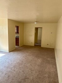 Building Photo - Bright large 1 bedroom in Shadyside