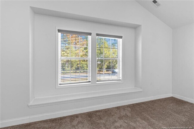 Building Photo - 2051 Hayfield Rd