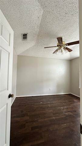 Building Photo - 3018 Apple Valley Dr