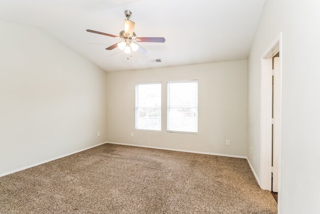 Building Photo - 9606 Hollyburgh Ter