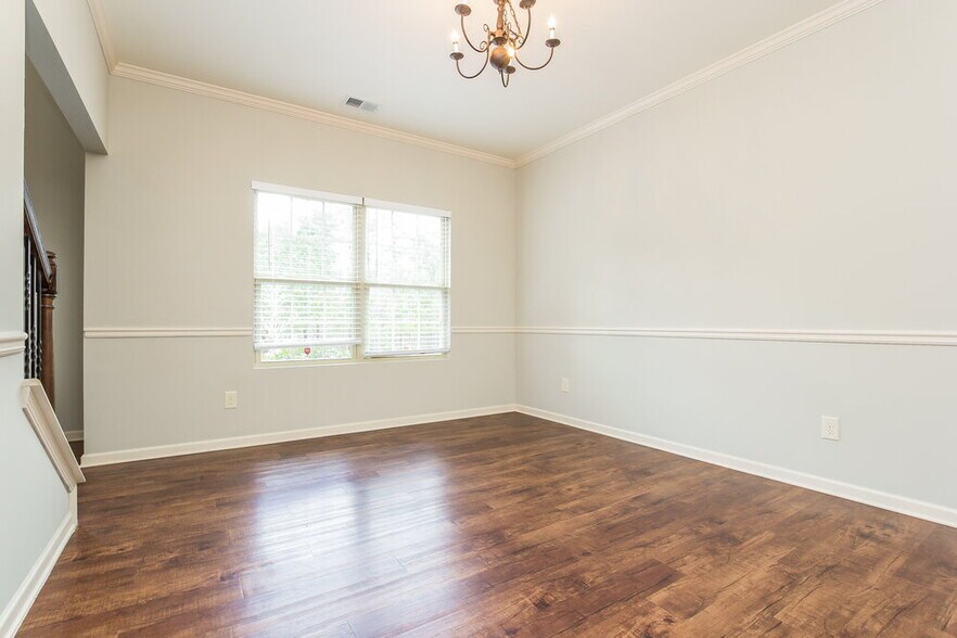 Building Photo - 441 Chandler Bluff Ct SE