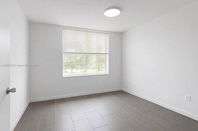 Building Photo - 12118 St.Andrews Pl