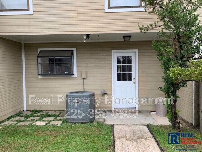 Building Photo - Townhome: Quail Hollow (25% OFF FIRST MONT...