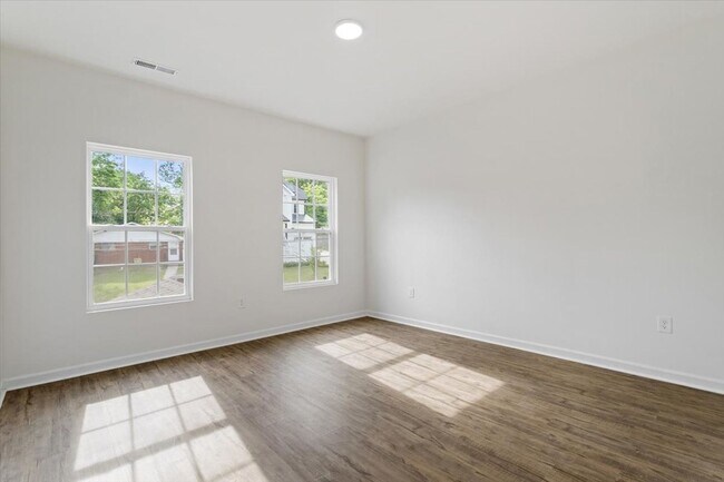 Building Photo - Gorgeous New Construction in Downtown Durham – Move-In Ready!