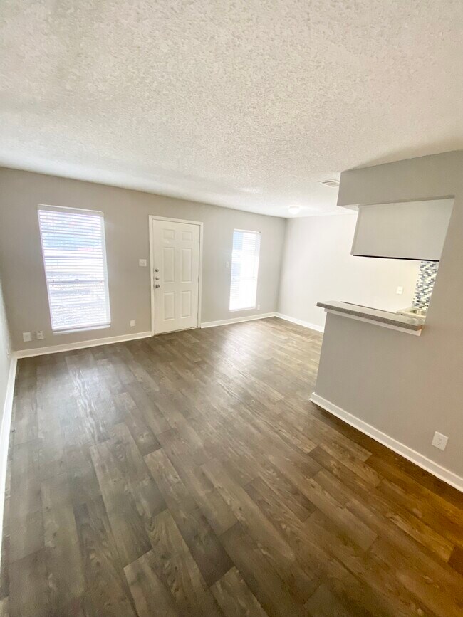 Interior Photo - South Shore