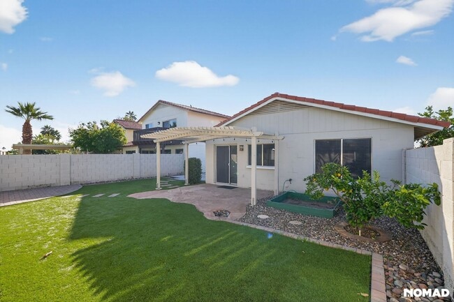 Building Photo - 4640 E Piedmont Rd