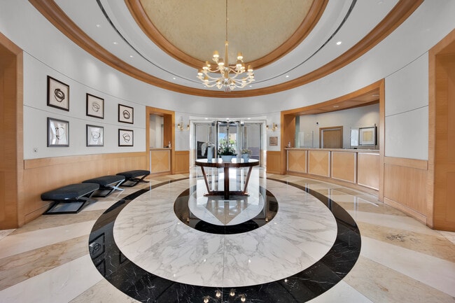 Building Photo - 2777 Paradise Rd