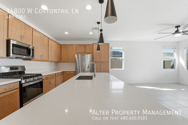 Building Photo - 14800 W Cottontail Ln