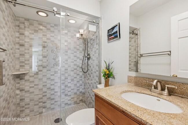 Building Photo - 1382 Ocean Ave