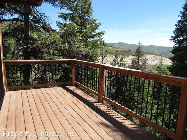 Building Photo - 5 br, 4 bath House - 115 Aspen Terrace